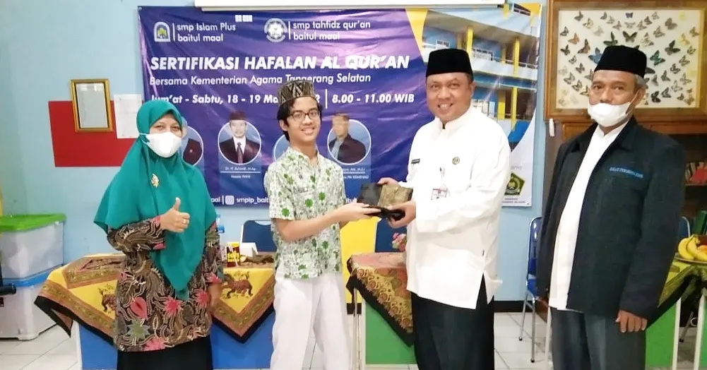 Kemenag Tangsel Beri Apresiasi Siswa-siswi Penghafal Alquran