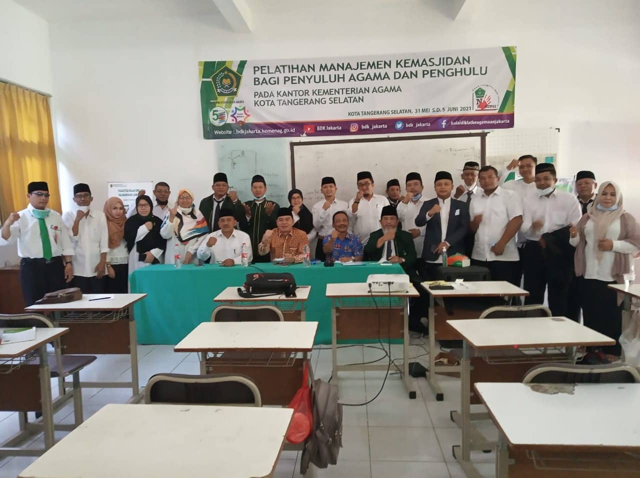 Kepala Kantor Kemenag Tangsel Menutup dan Manajemen Kemasjidan