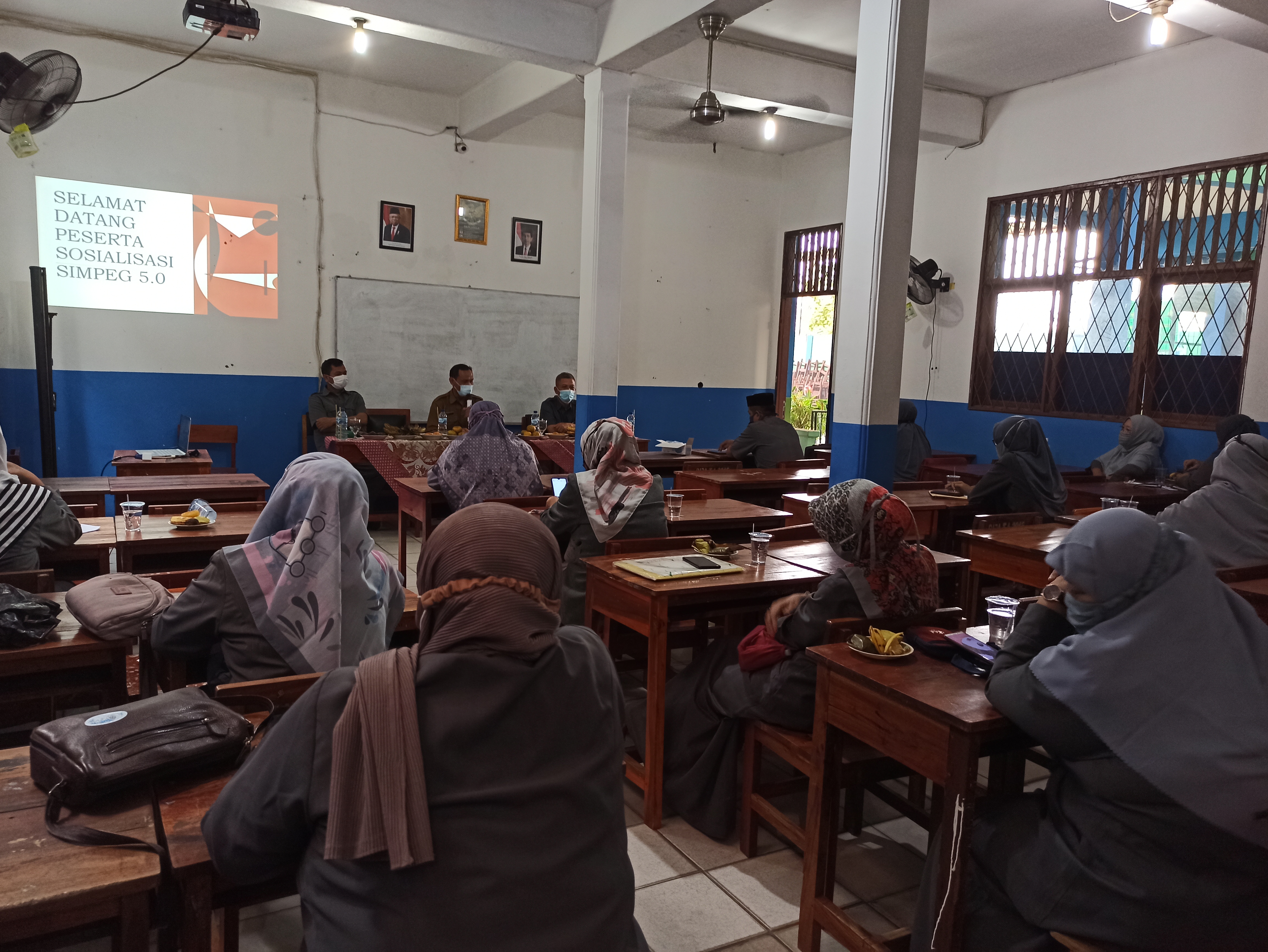 Pembukaan dan sambutan sosialisasi SIMPEG 5.0 MTs Negeri 2 Kota Tangerang