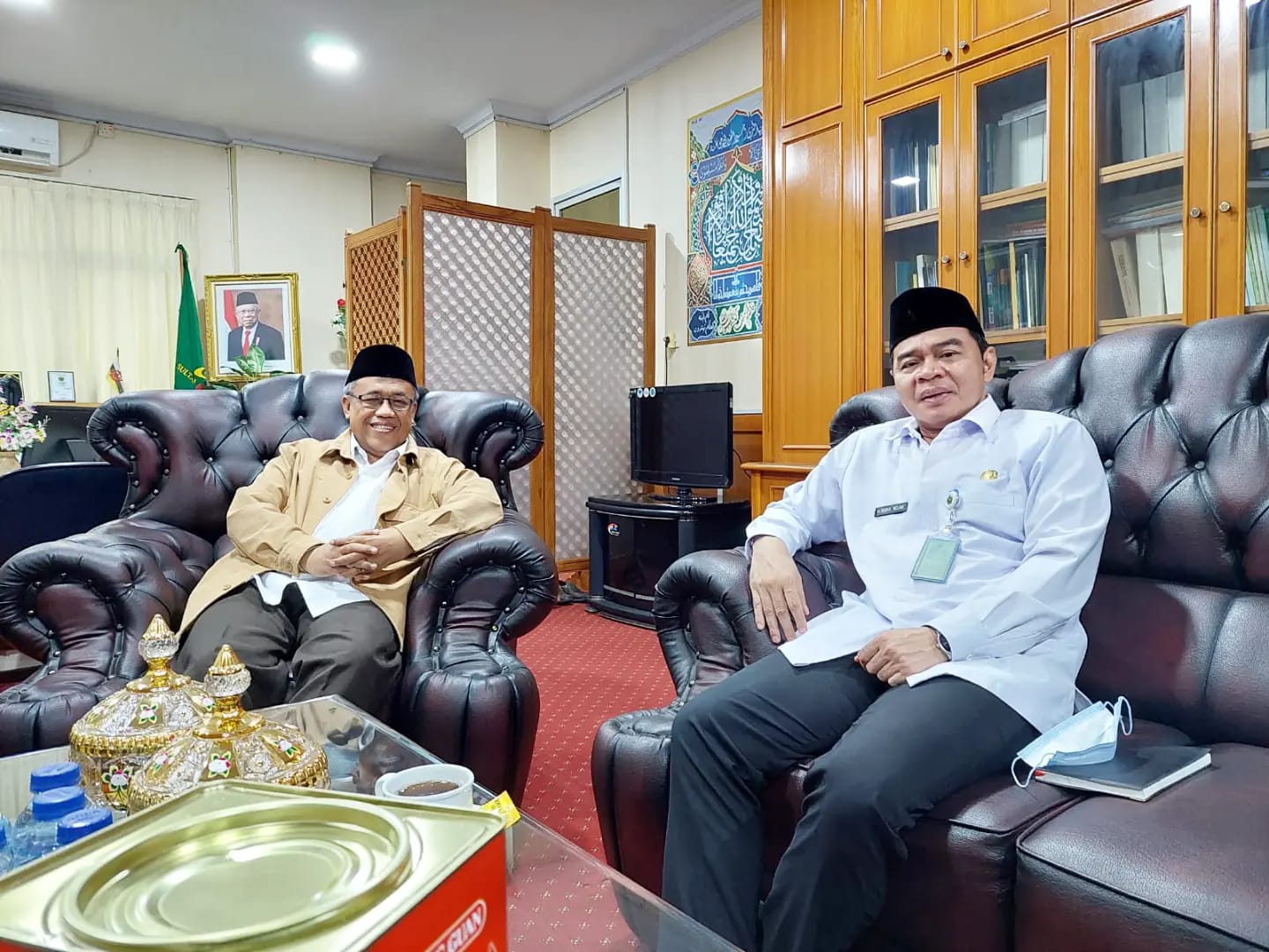 Kepala Kantor Kemenag Kota Serang Audiensi dengan Rektor UIN SMH Banten