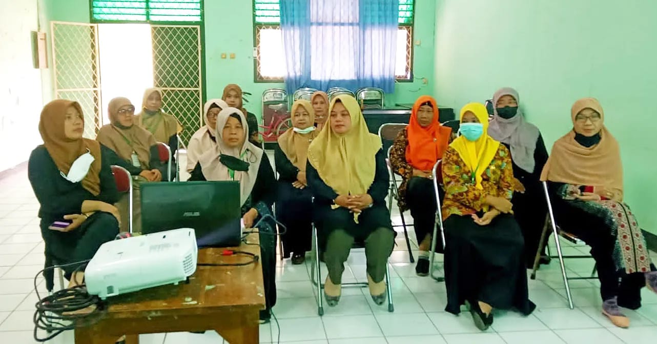 DWP Kemenag Kota Serang Ikuti Pengajian Rutin DWP Kemenag RI