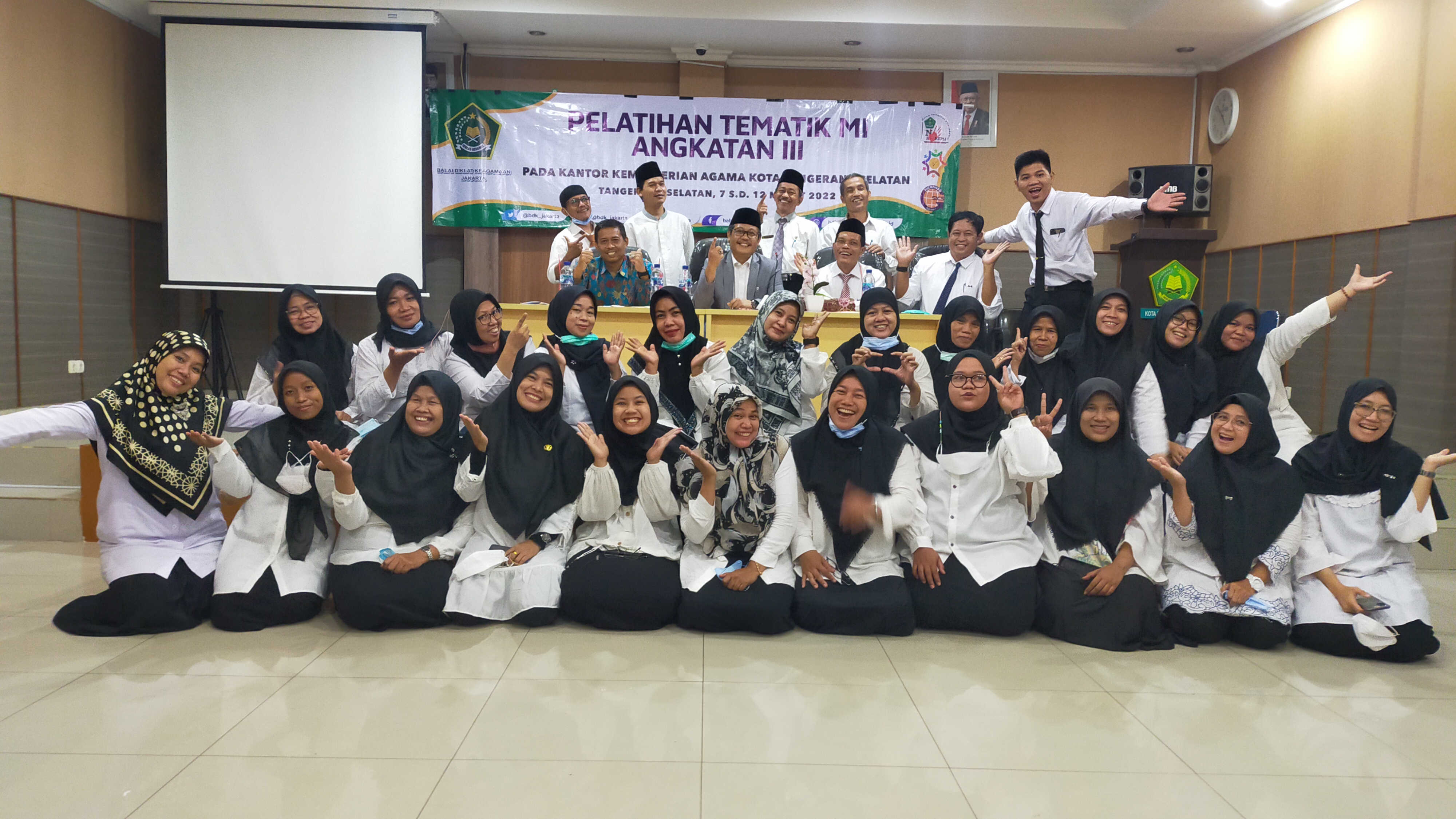 Kemenag Tangsel Adakan Pembinaan dan Pembagian SK Kenaikan Pangkat